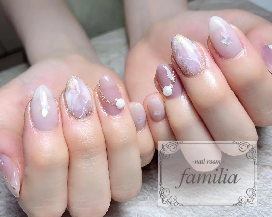 ネイル ハンドネイル -nailroom- familiaのネイルデザイン