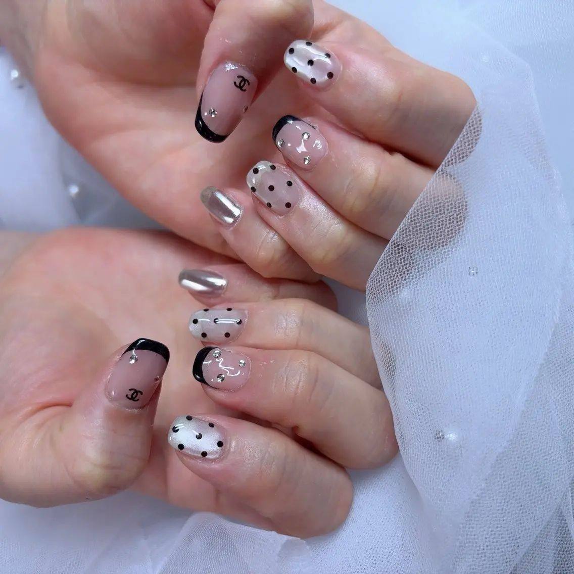 ネイル 長さ出し ジェルネイル 韓国ネイル マグネットネイル ニュアンスネイル ハンドネイル NailSpace 猫のいるネイルサロンのネイルデザイン