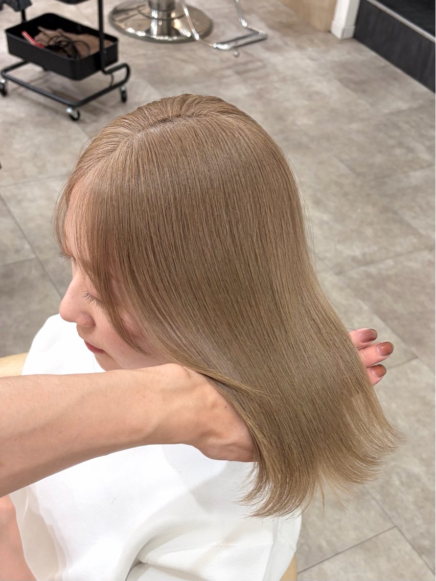 ミディアム カット ヘアカラー トリートメント 廣庭 勇人のヘアスタイル