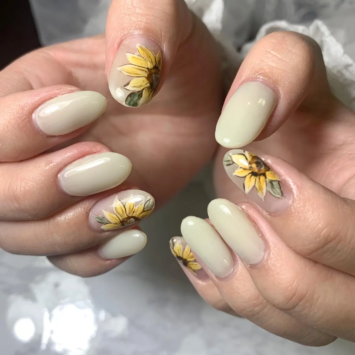 ネイル ハンドネイル FIORITURA aiのネイルデザイン