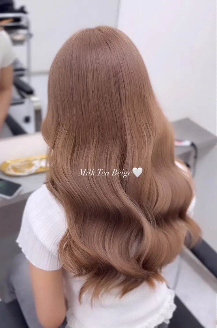 ロング カラー ヘアカラー レイヤー透明感カラー ブリーチ🎀オトハのヘアスタイル
