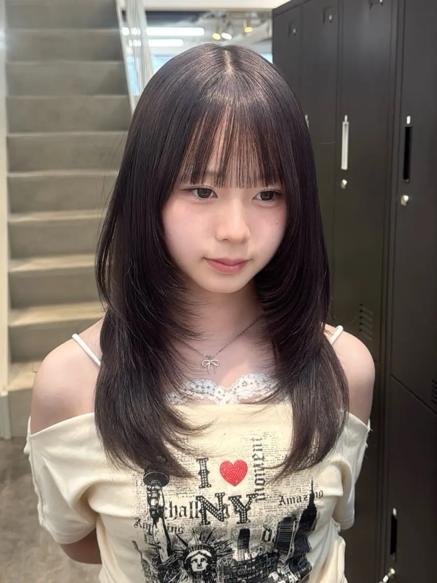ロング カラー ブリーチ 透明感カラー グレージュ ラベンダーカラー ラベンダーグレージュ ブリーチ・ハイトーン 🪐✩serenaのヘアスタイル