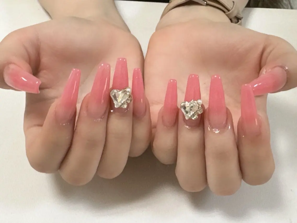 ネイル ハンドネイル Luna Nailsのネイルデザイン