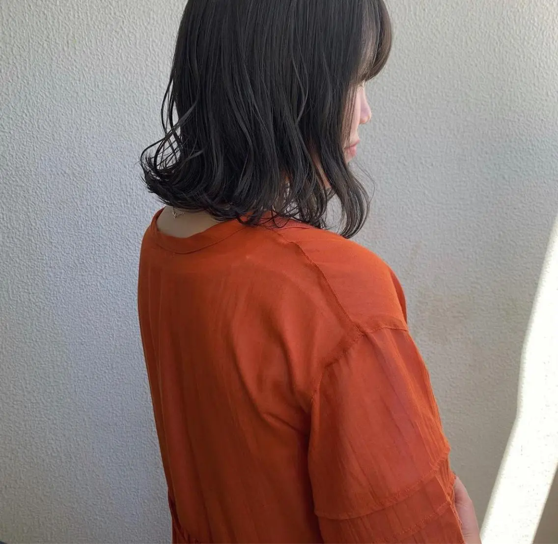 カラー グレージュ スパイキーショート パーマ　具志堅　太志のヘアスタイル