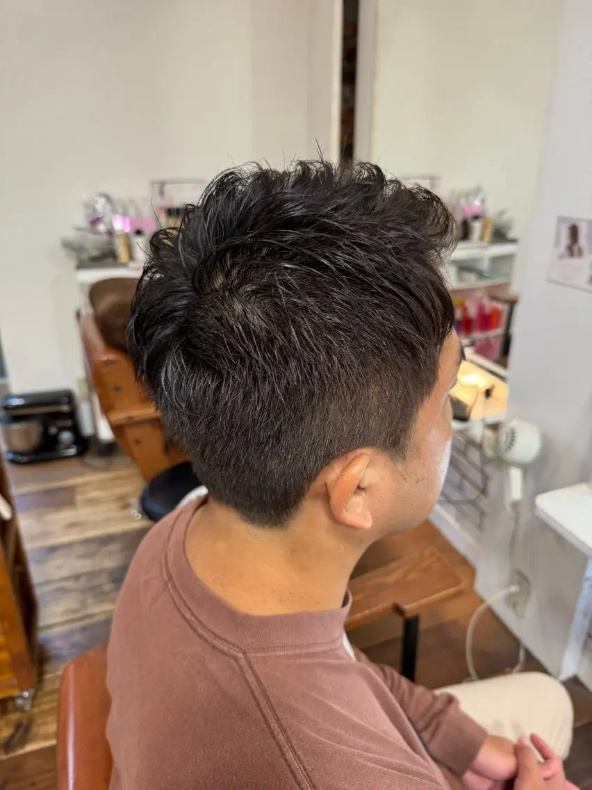 ショート メンズ 井手口 沙樹のヘアスタイル