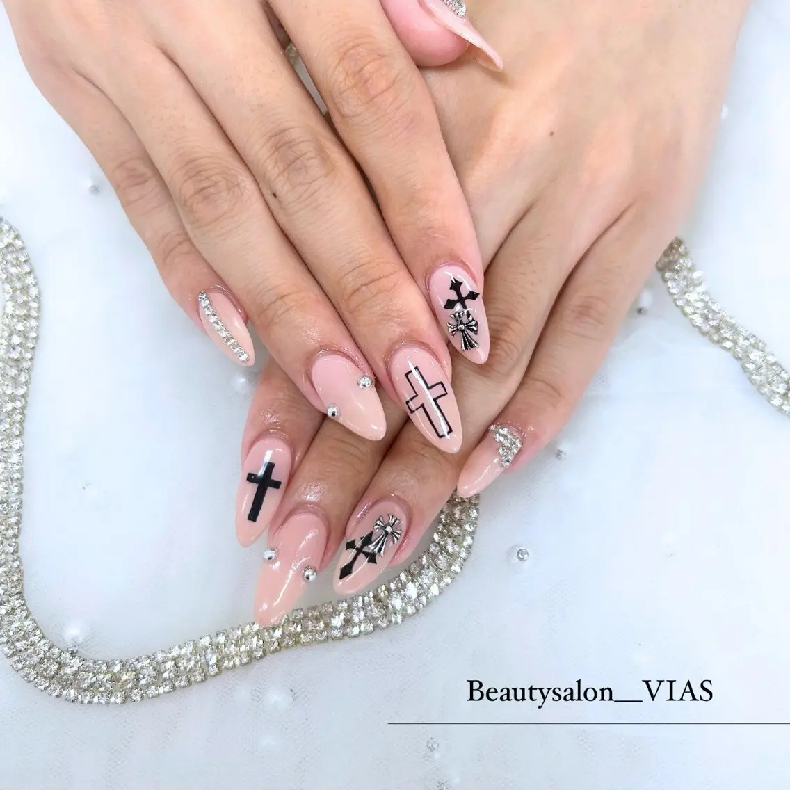 ネイル ハンドネイル VIAS 〜EYE&NAIL〜のマツエク・マツパデザイン