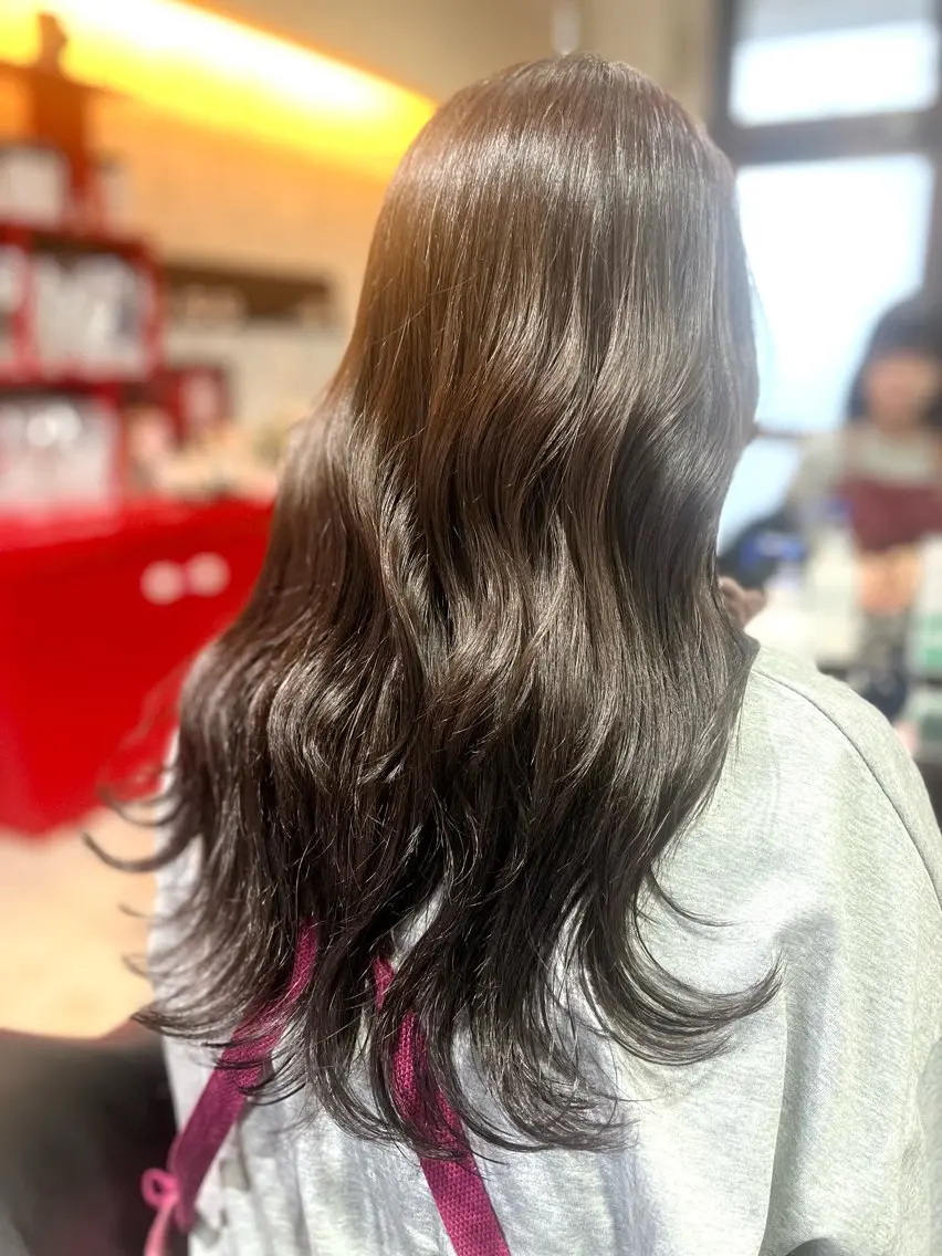 ロング カラー ブラウンカラー ショコラブラウン 大貫 遥菜のヘアスタイル