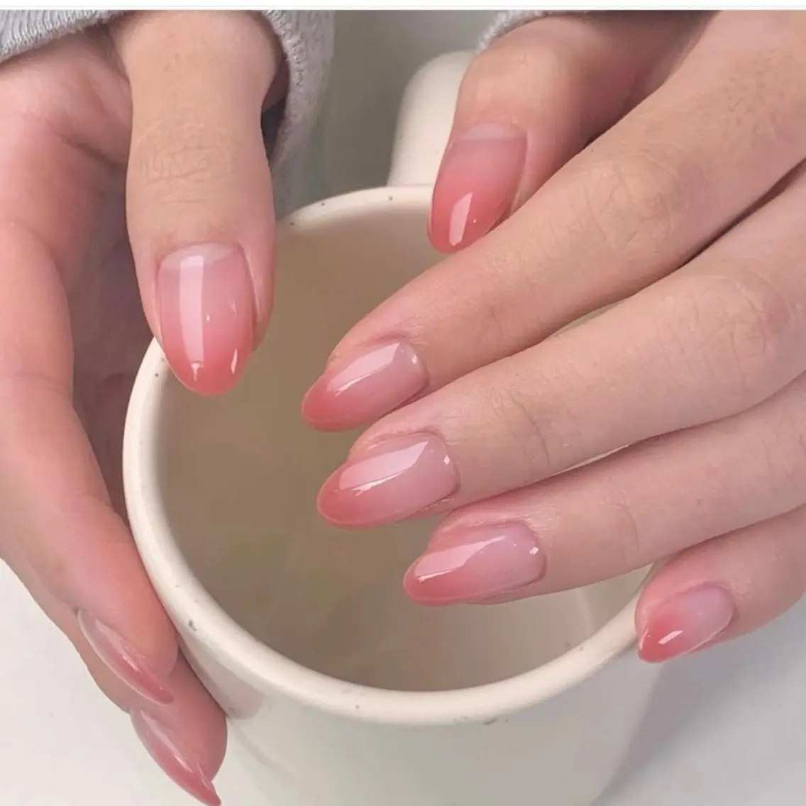 ネイル アートネイル フレンチネイル ジェルネイル グラデーション 韓国ネイル ハンドネイル ハンドケア Akina Nailのネイルデザイン