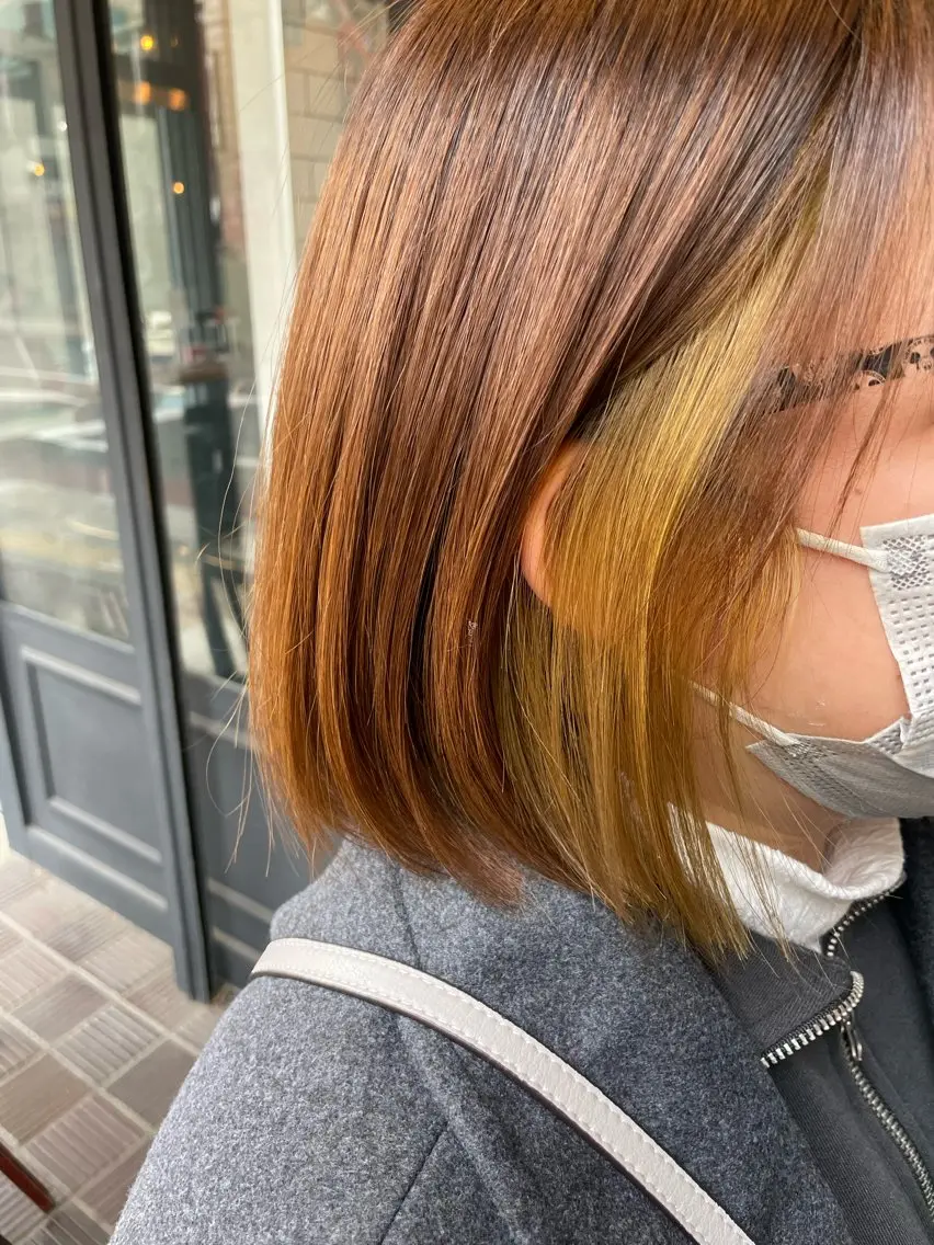 ショート カラー N° jillva 腰山 菜々美のヘアスタイル