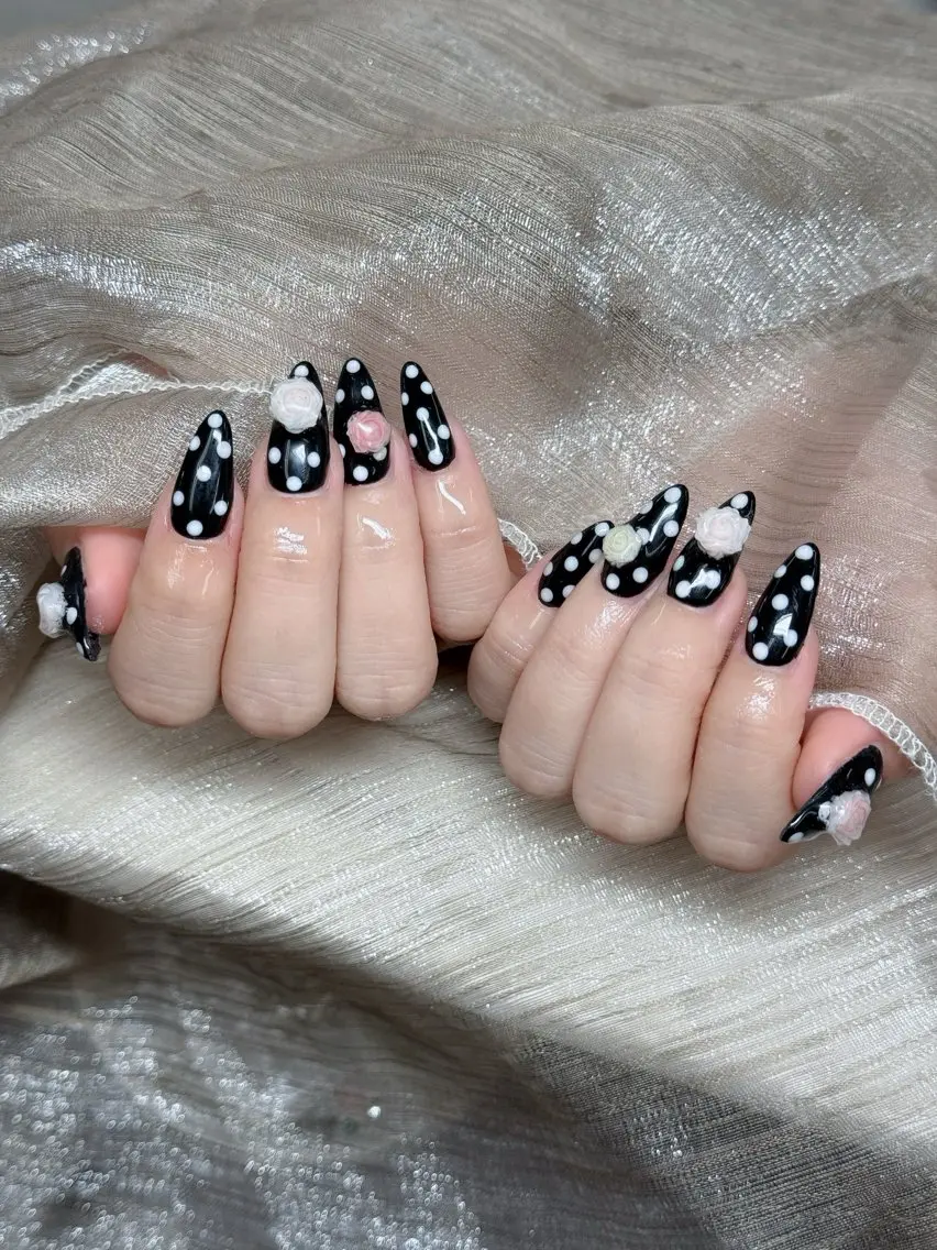 ネイル フットネイル フレンチネイル グラデーション 韓国ネイル ロングネイル ハンドネイル Hani Nail Salonのネイルデザイン