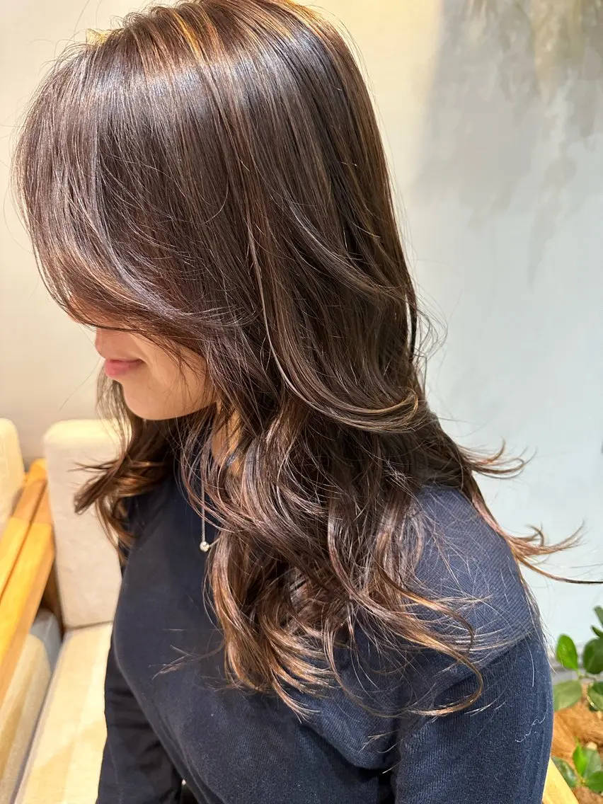 ロング カラー ベージュカラー ブラウンカラー ブラウンベージュ ハイライトカラー ハイライト ヘアカラー トリートメント 🫧MANA🫧縮毛 矯正モデル募集中🧡のヘアスタイル
