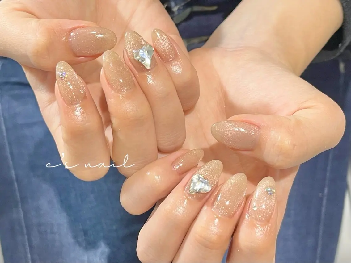 ネイル ハンドネイル ハンドケア e’s nail Lumièreのネイルデザイン