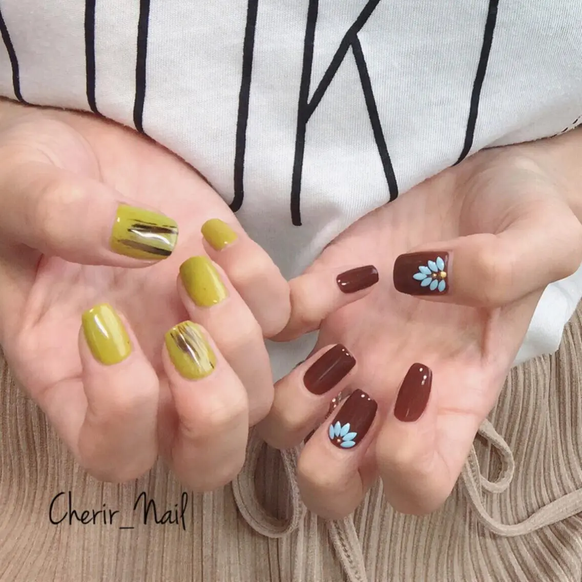 ネイル アートネイル ブラウン カジュアル グリーン ニュアンスネイル Cherirnail kaoriのネイルデザイン