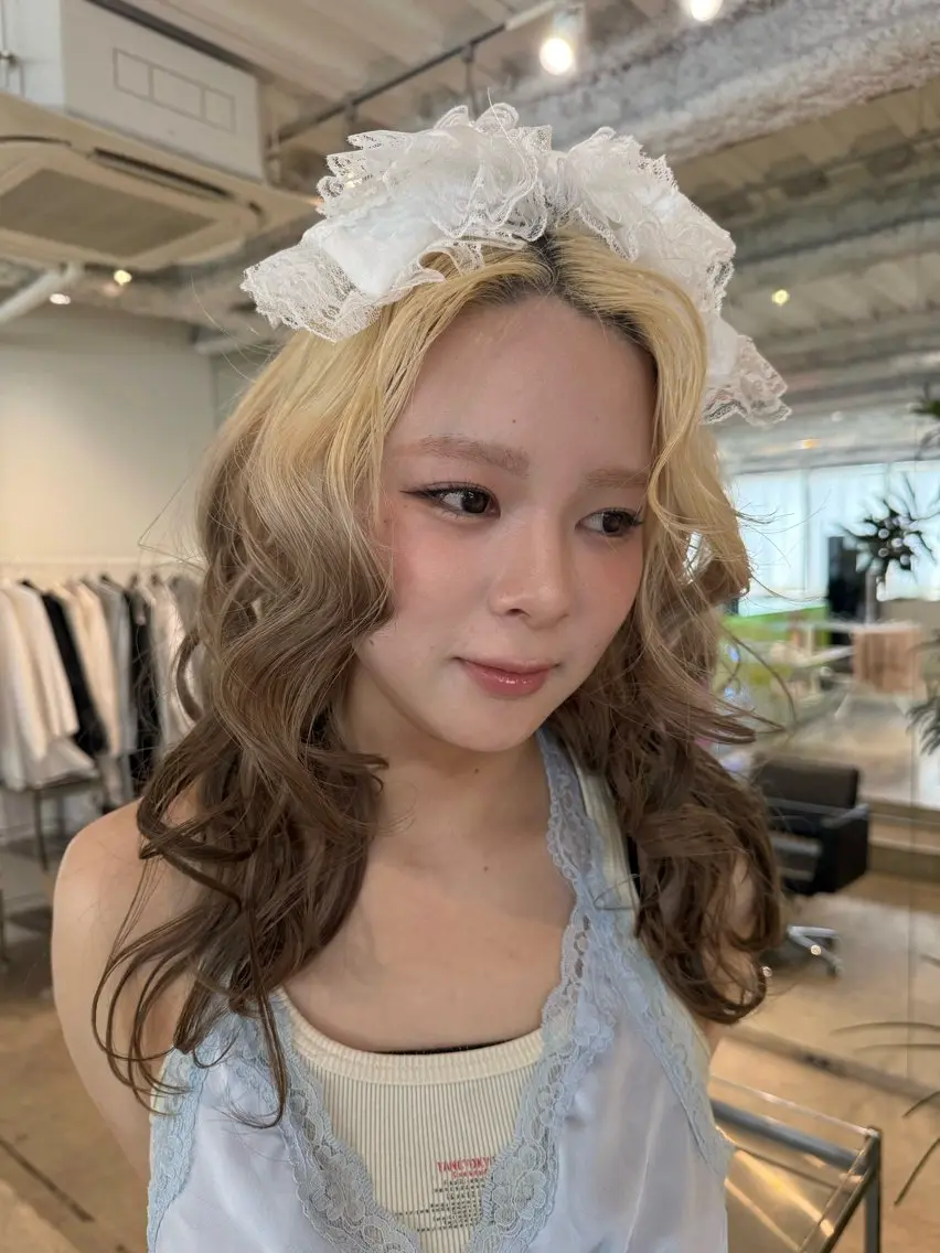 ロング カラー ヘアカラー ANY ニコのヘアスタイル