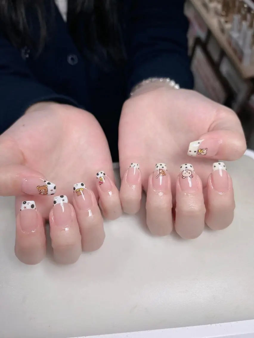 ネイル ハンドネイル Swan Nail Salonのネイルデザイン