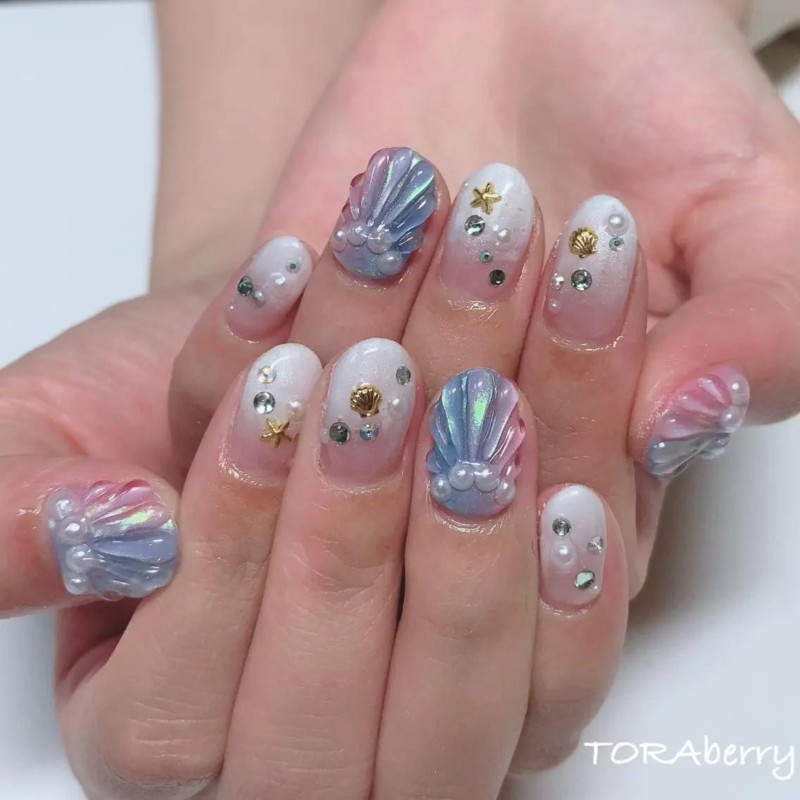 ネイル ハンドネイル ネイリスト なつみのネイルデザイン