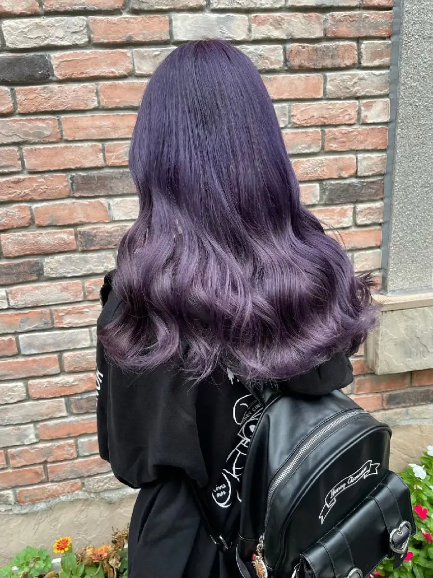 カラー ロング ヘアアレンジ 地雷系🎀ハイトーン 💙荒川結星のヘアスタイル