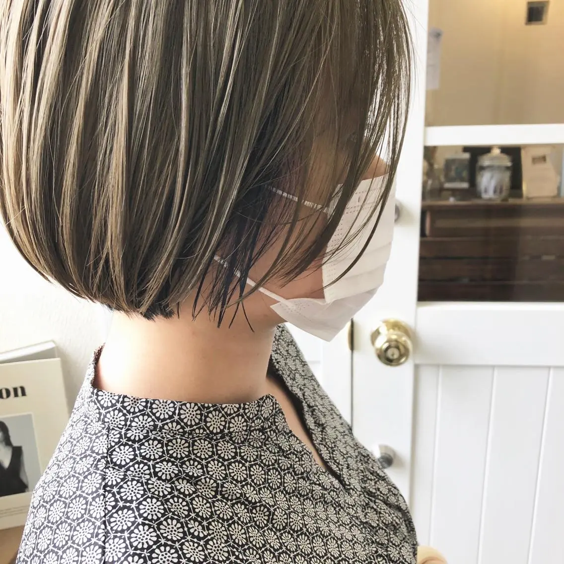 ショート カラー ベージュカラー ブルーカラー ハイライトカラー ハイライト カット ヘアカラー 小木曽智美 /ボブ/ショートのヘアスタイル