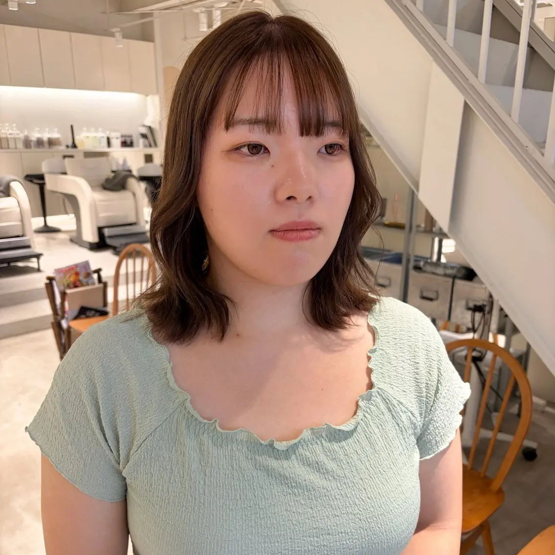 ミディアム カラー ヘアカラー 周東 芽依のヘアスタイル