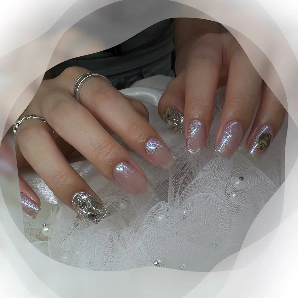 ネイル チークネイル フレンチネイル ガーリー グラデーション マグネットネイル Chill Nailsalonのネイルデザイン