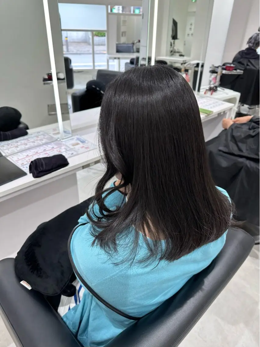 セミロング トリートメント トリートメント ヘアセット やま/トレンドカラー /カットのヘアスタイル