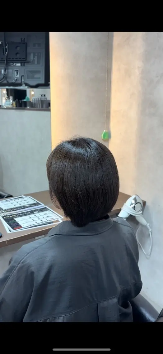 ショート カラー RIENS リエンス 池田 七椛のヘアスタイル