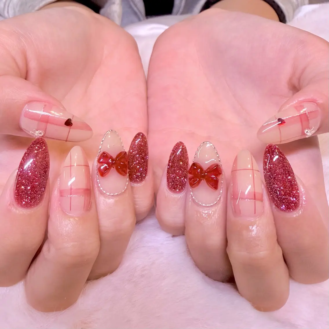 ネイル 冬ネイル クリスマス ハンドネイル nail salon e'mu💐のネイルデザイン