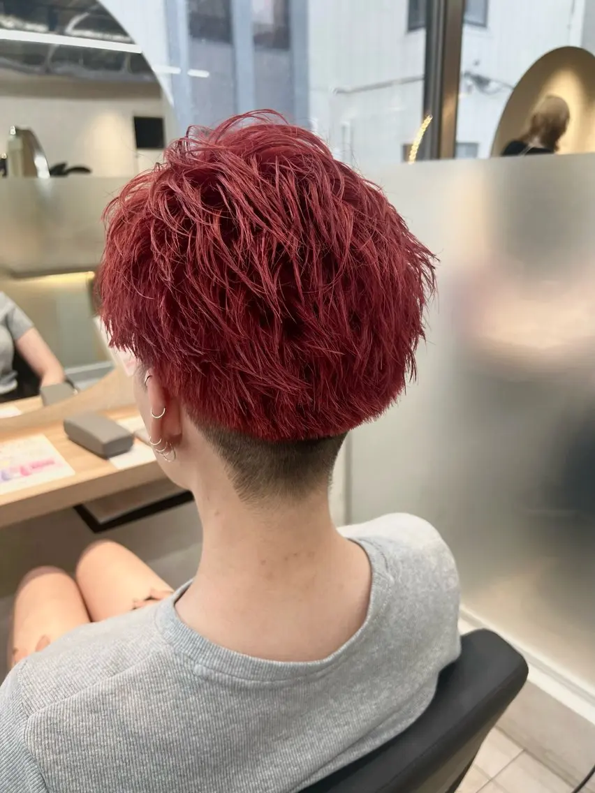 カラー 米倉 陽菜のヘアスタイル
