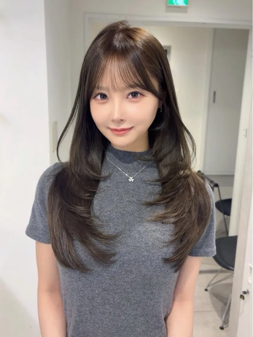 ロング カラー ヘアアレンジ ベージュカラー オリーブベージュ カット 透明感カラー/ 渋谷/Ayaka🎀のヘアスタイル