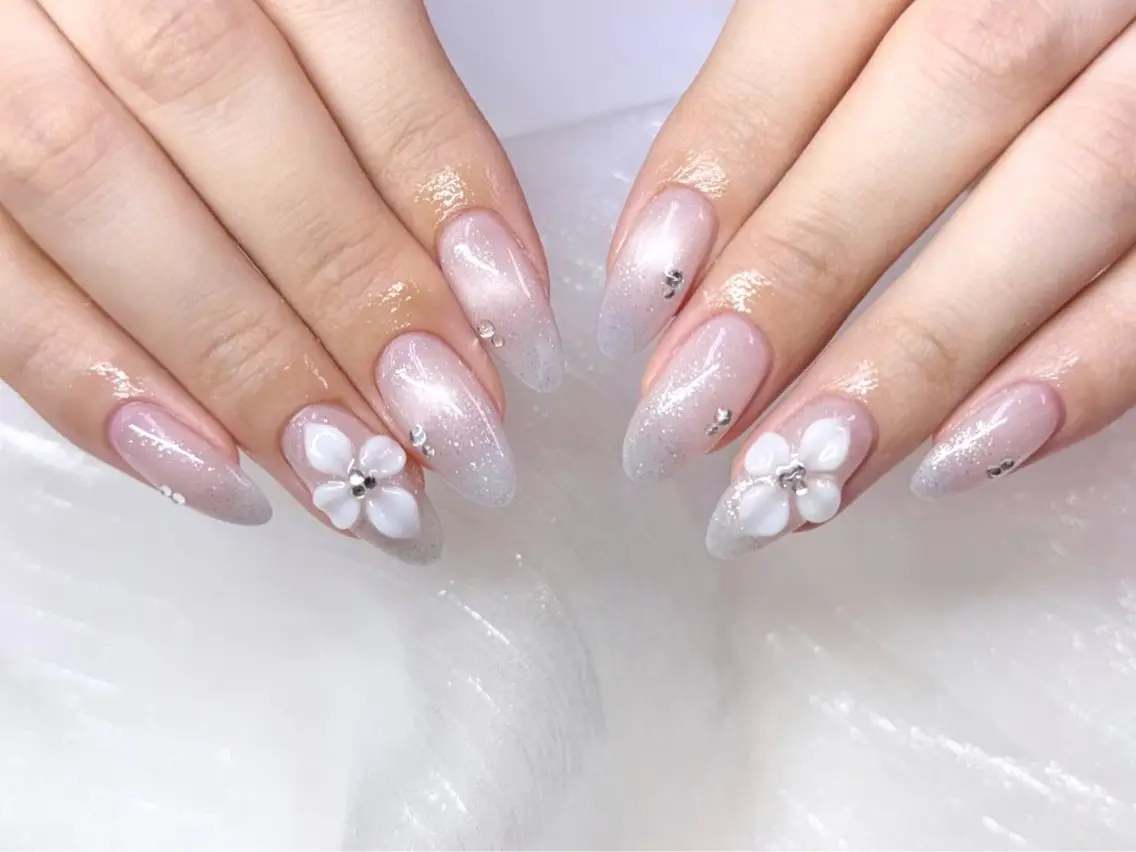 ネイル フラワーネイル ハンドネイル Nailsalon Sis Linkのネイルデザイン