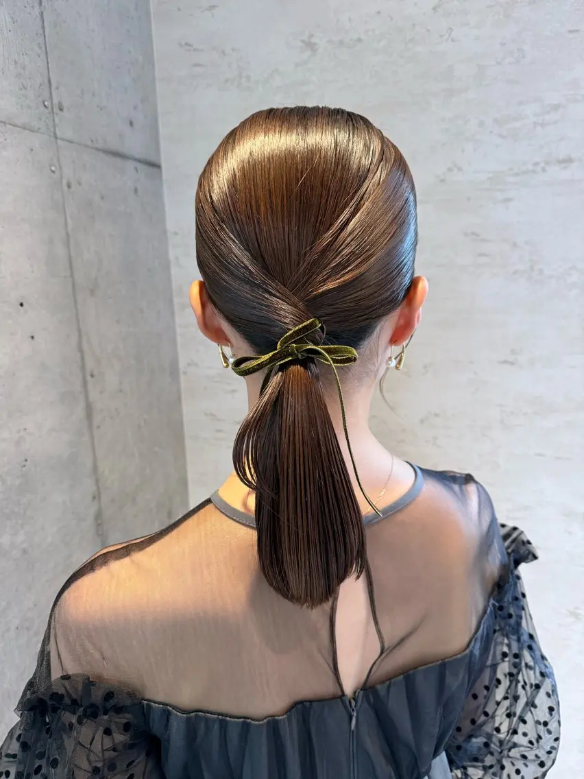 セミロング ヘアアレンジ はやしほのか| ヘアセット×カラーのヘアスタイル
