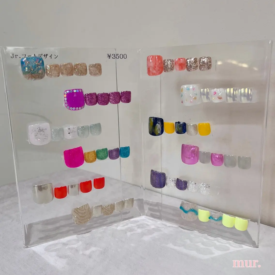 ネイル アートネイル フットネイル キラキラネイル マグネットネイル nailsalon mur.のネイルデザイン