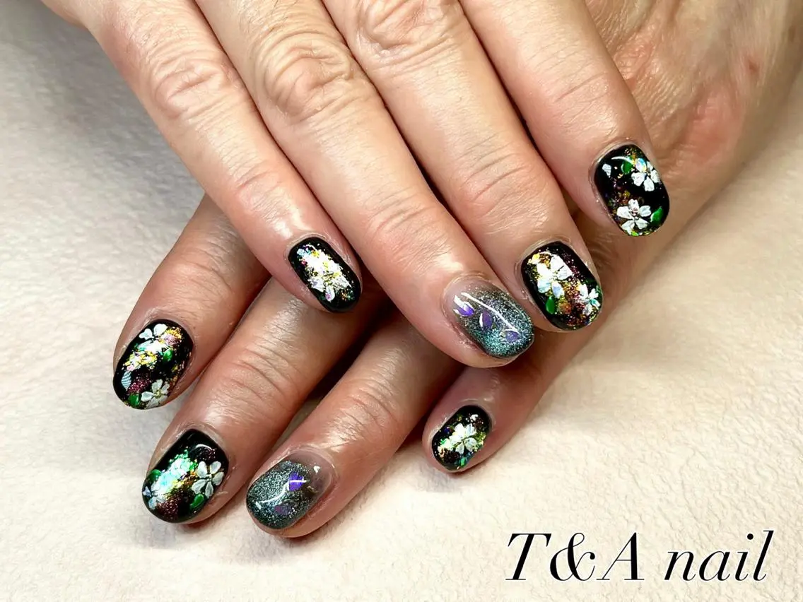 ショート ネイル 長さ出し フラワーネイル ジェルネイル ニュアンスネイル スカルプネイル T&A nailのネイルデザイン