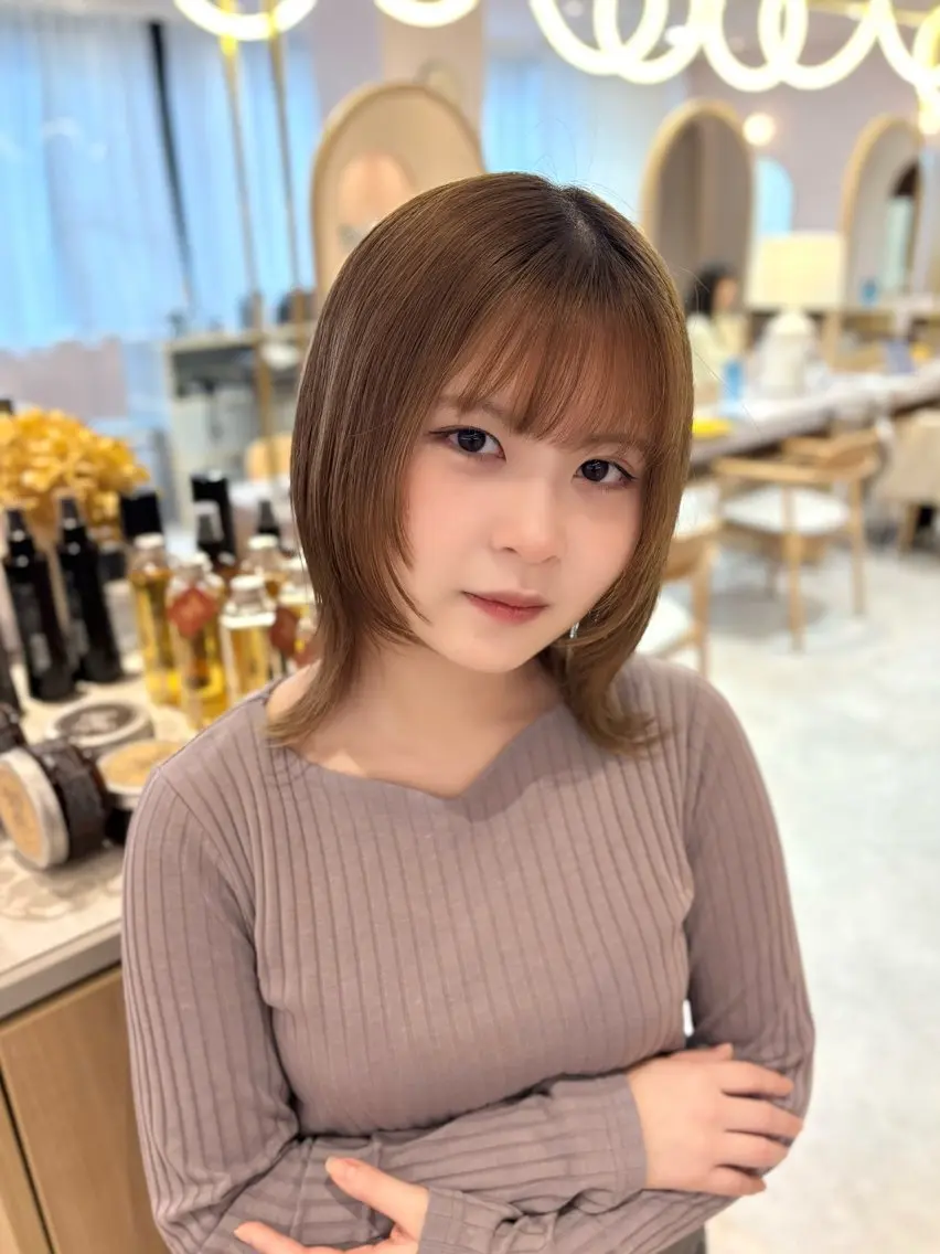 ミディアム merc.谷本 澪のヘアスタイル