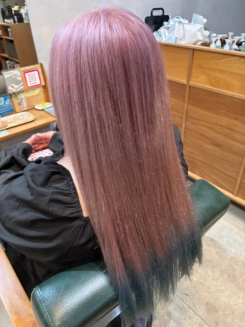 インナーカラー＋裾カラー＋シャンプーブロー💜✨️の写真