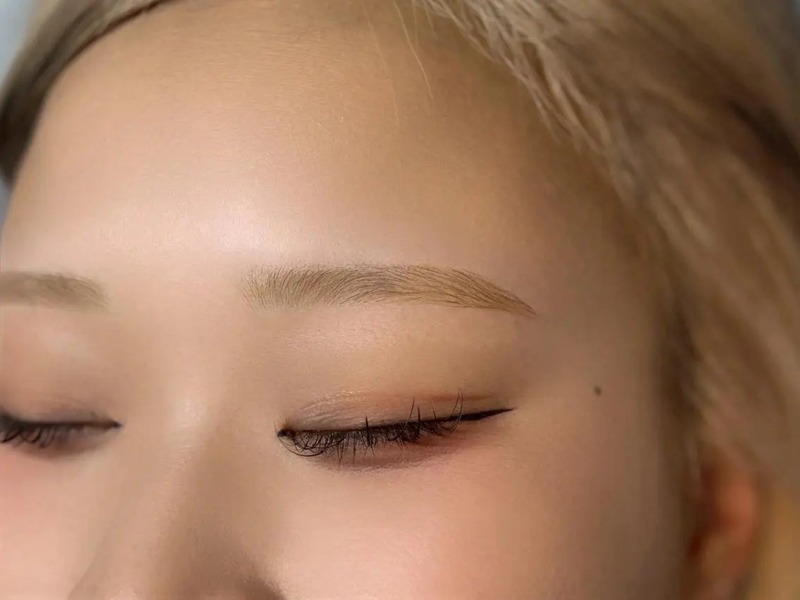眉毛ワックス【間引きあり🩷】眉毛カットの写真