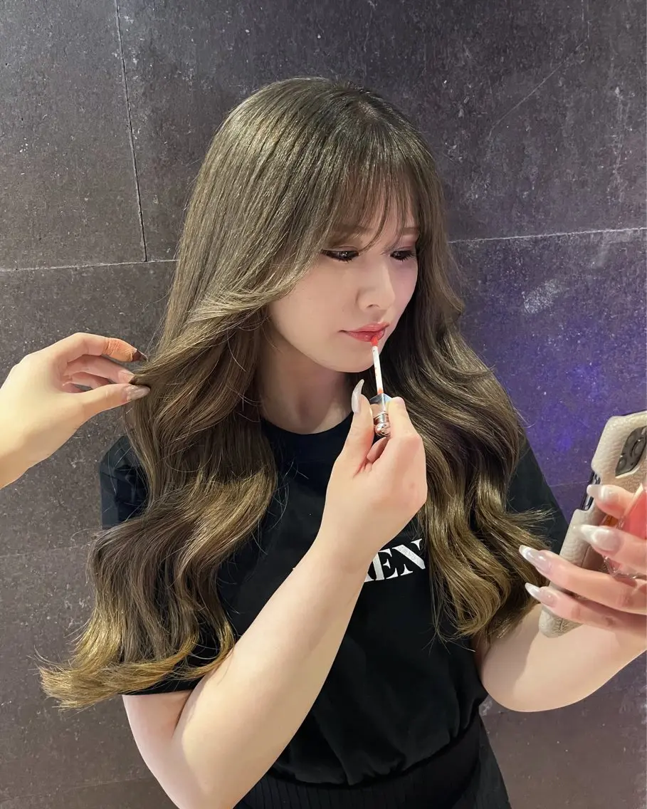 ロング ヘアカラー トリートメント 🦋 韓国hair 🖤 RAMのヘアスタイル