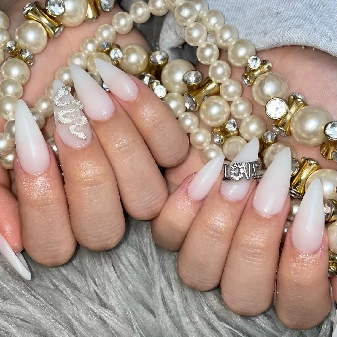 ネイル ハンドネイル Feel ‪‪☺︎‬Yuriaのネイルデザイン