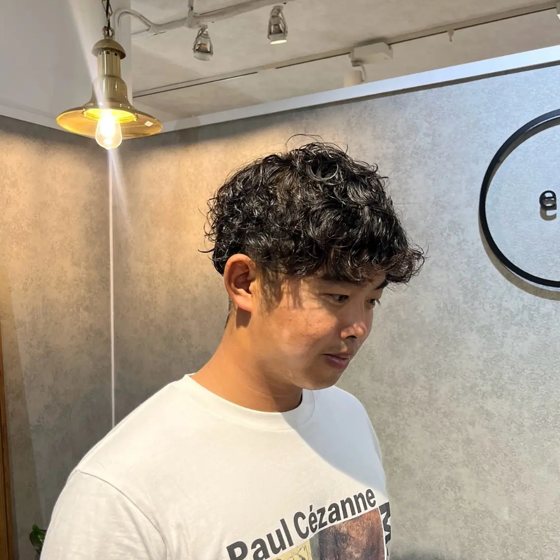 ショート パーマ ショートヘア スパイラルパーマ カット パーマ トリートメント ヘッドスパ 暖色カラー/パラッと Bob/モエのヘアスタイル