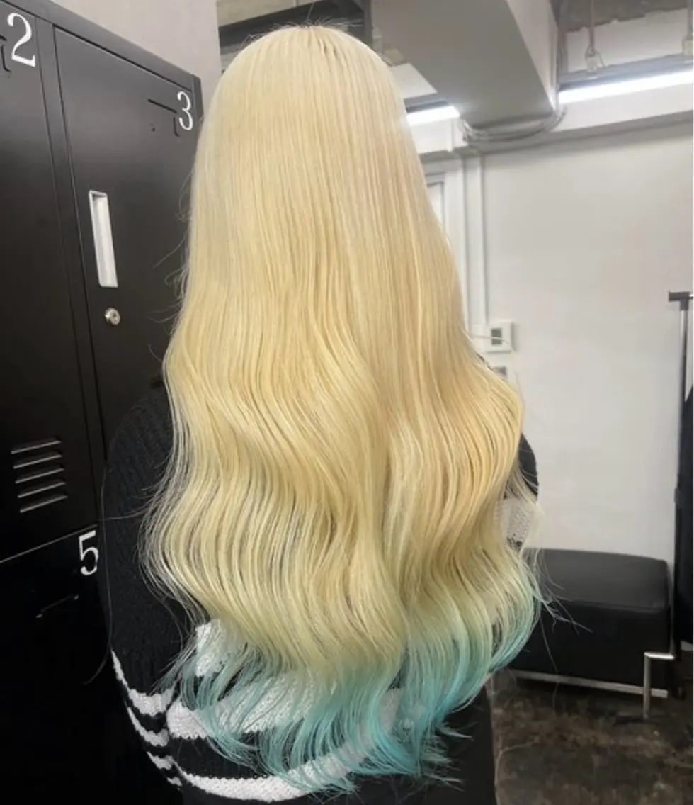 ロング カラー ブリーチ 抜きっぱなしブロンド 新宿💜ブリーチ 🩷HIKARUのヘアスタイル