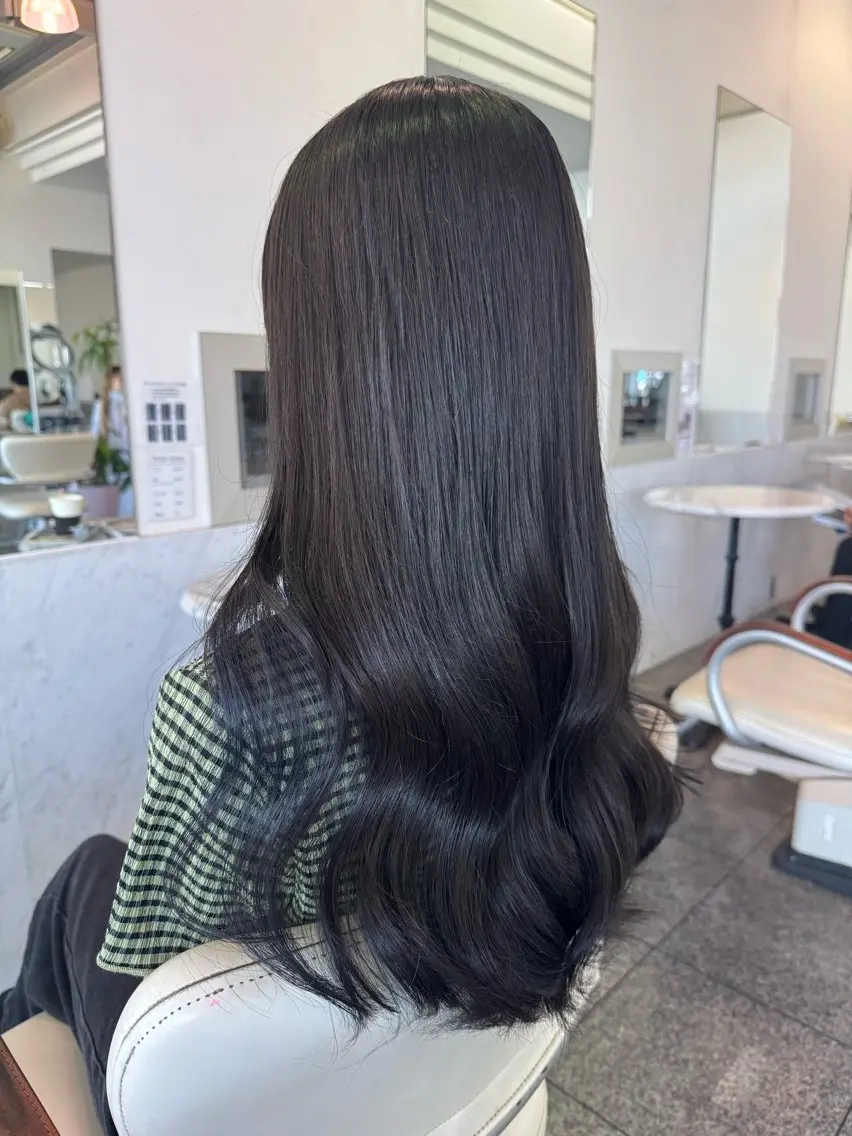 ロング カラー 黒髪 ブルーカラー ブルーブラック イヤリングカラー 🫧ヒシダアキ taboo.i🫧のヘアスタイル