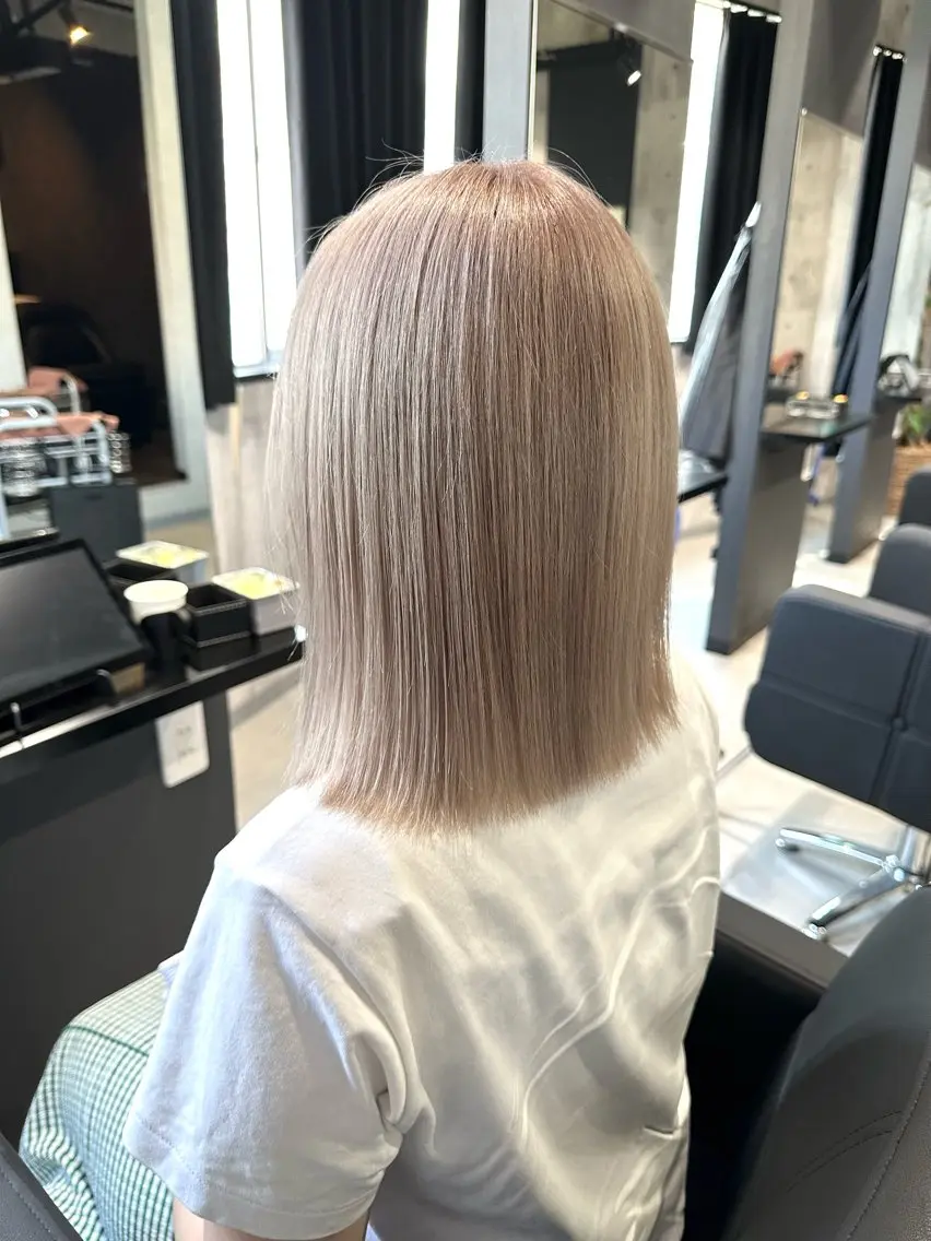ミディアム カット ヘアカラー トリートメント 【White京橋】 岸 拓斗のヘアスタイル