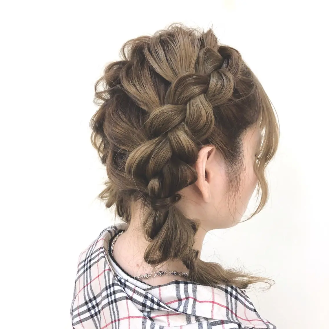セミロング ヘアアレンジ ハイライト ヘアセット これた🧸ヘアメ職人 ♡髪質改善♡カラーのヘアスタイル