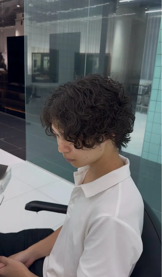 パーマ メンズ メンズパーマ 波巻きパーマ スパイラルパーマ パーマ メンズパーマ/ ハイトーン/宗形建哉のヘアスタイル