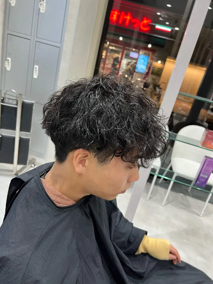 パーマ メンズ スペインカール 波巻きパーマ カット パーマ SENA 再現性 パーマと縮毛矯正のヘアスタイル