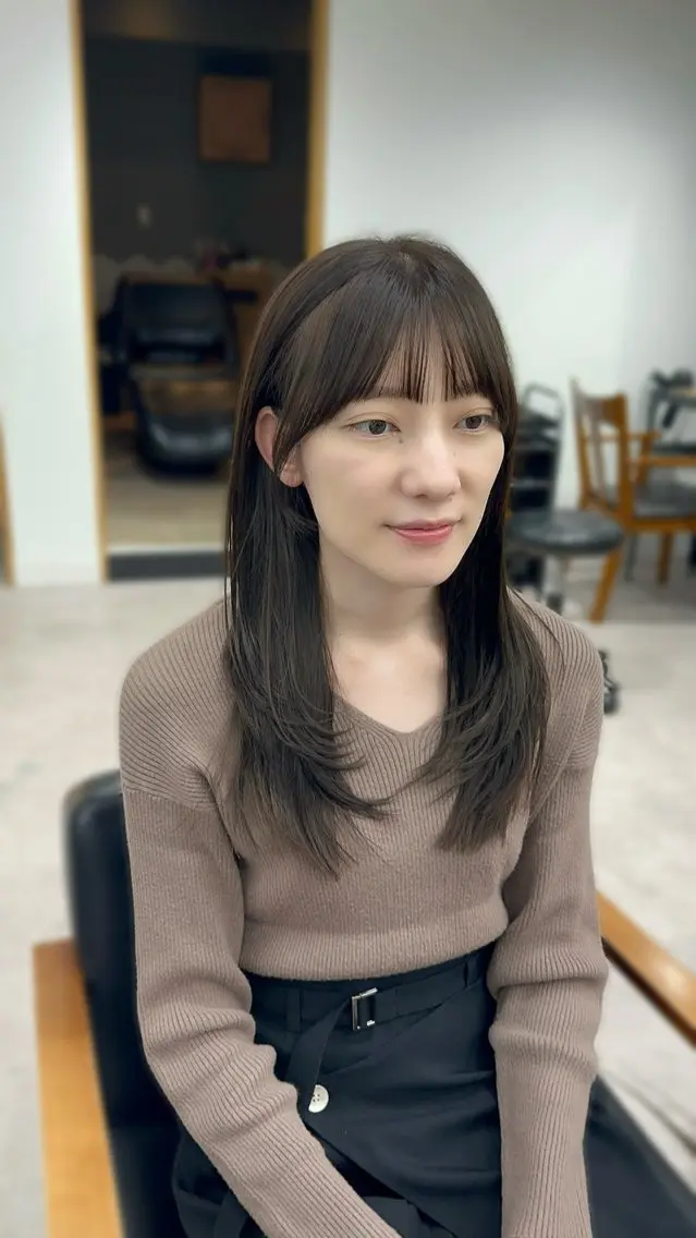 ロング カラー パーマ ヘアアレンジ メンズ キッズ カット ヘアカラー 顔まわりで差がつく 🌿似合わせカットのヘアスタイル