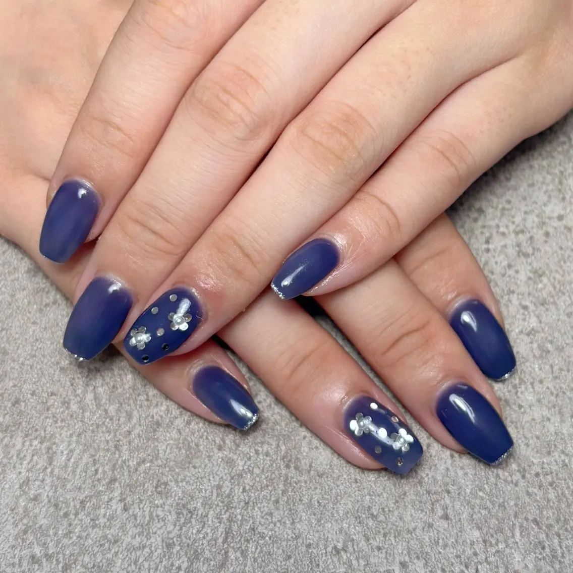 ネイル ハンドネイル nailroom DIASOMNIAのネイルデザイン