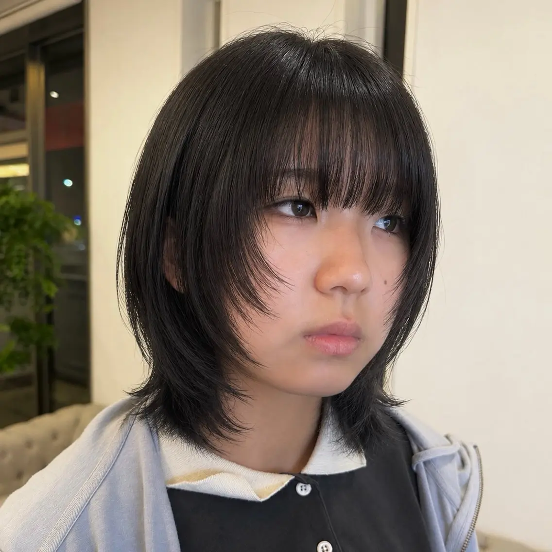 ミディアム カット ヘアカラー 今田 莉心のヘアスタイル