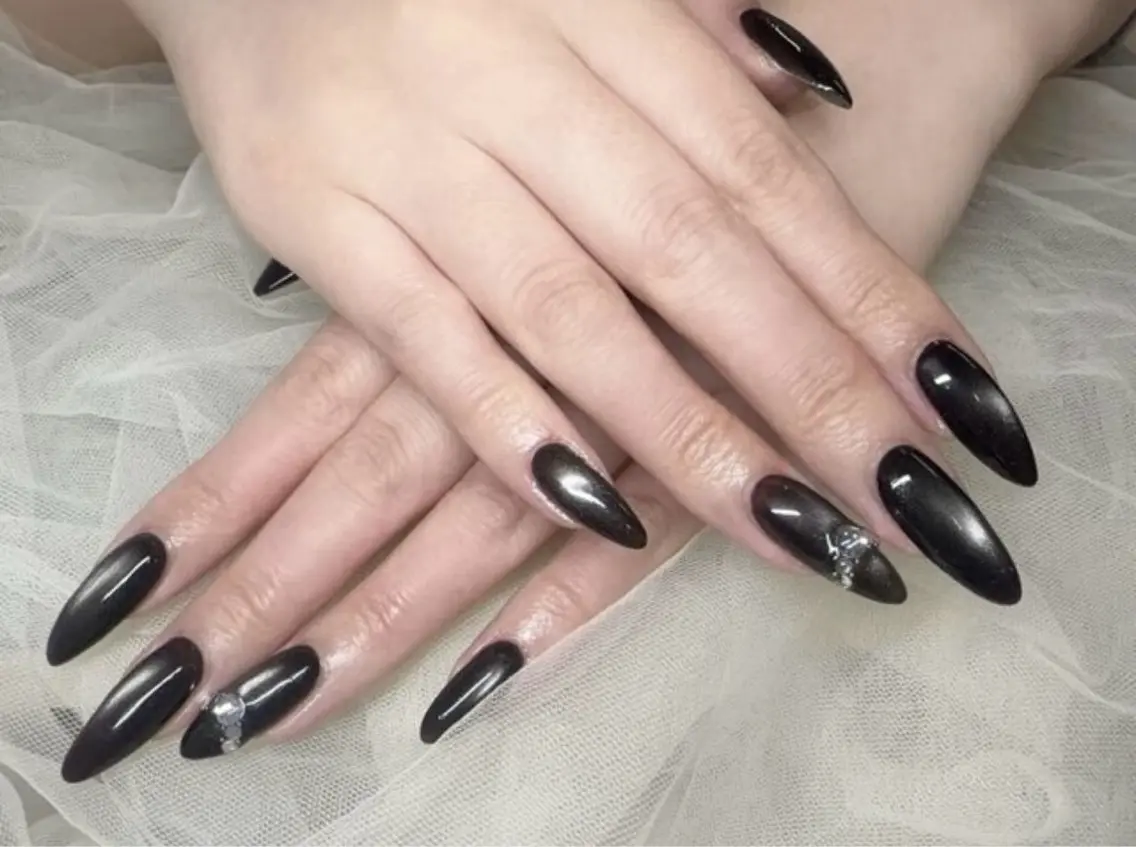 ネイル more glamのネイルデザイン