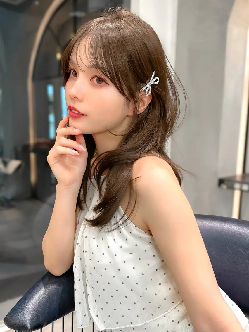 セミロング カット ヘアカラー トリートメント ヘッドスパ ヘアセット Lond enikaのヘアスタイル